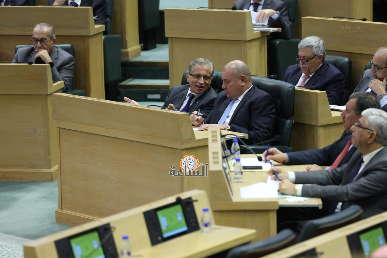 Madar Al-Saa Images 0.09038245910046117