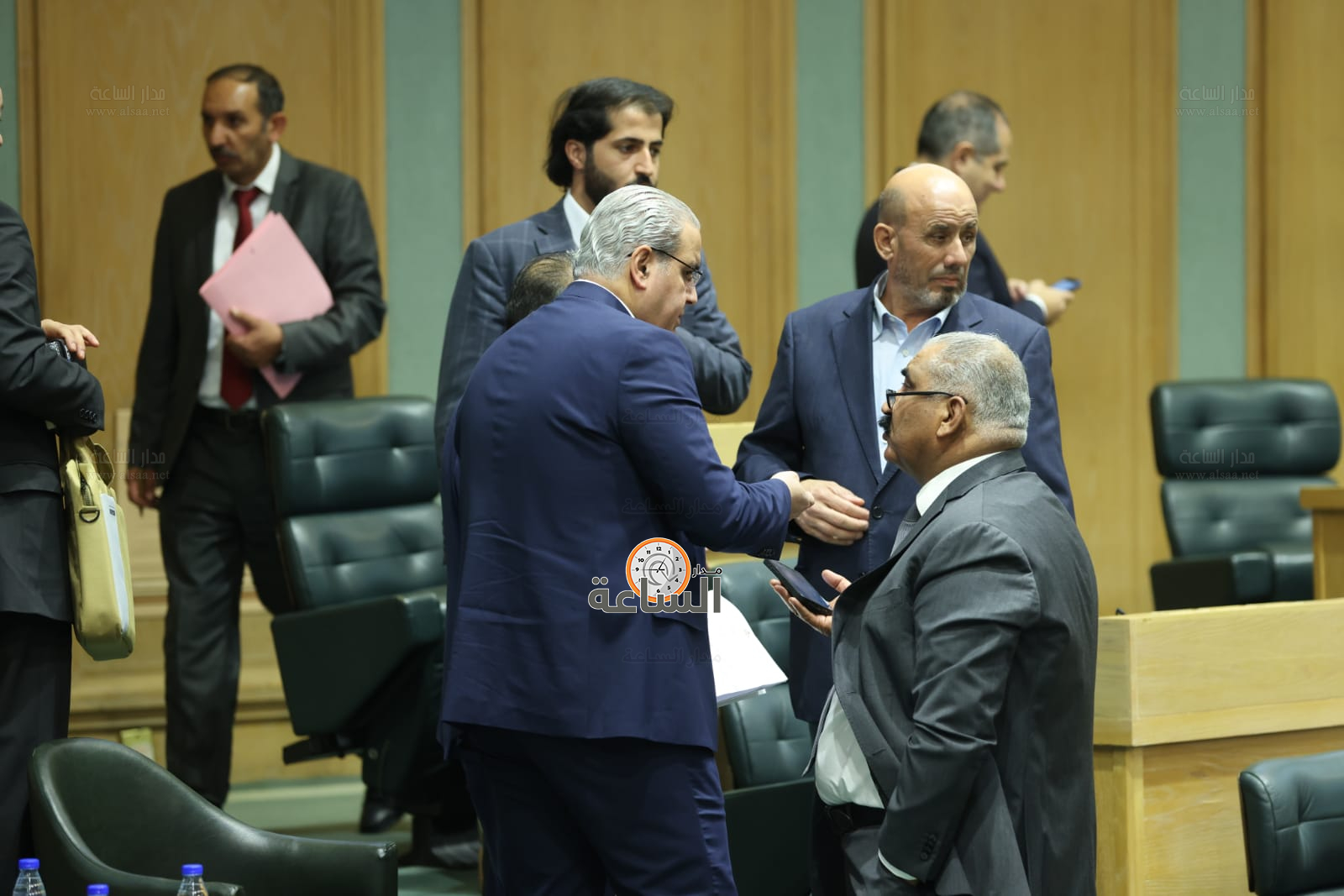 Madar Al-Saa Images 0.18597474408424486