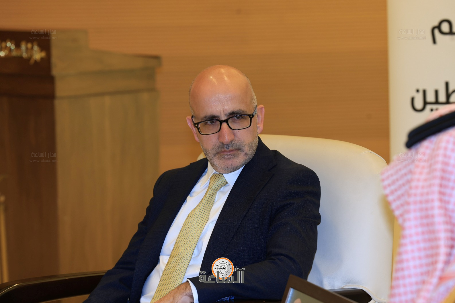 Madar Al-Saa Images 0.4189223740892629