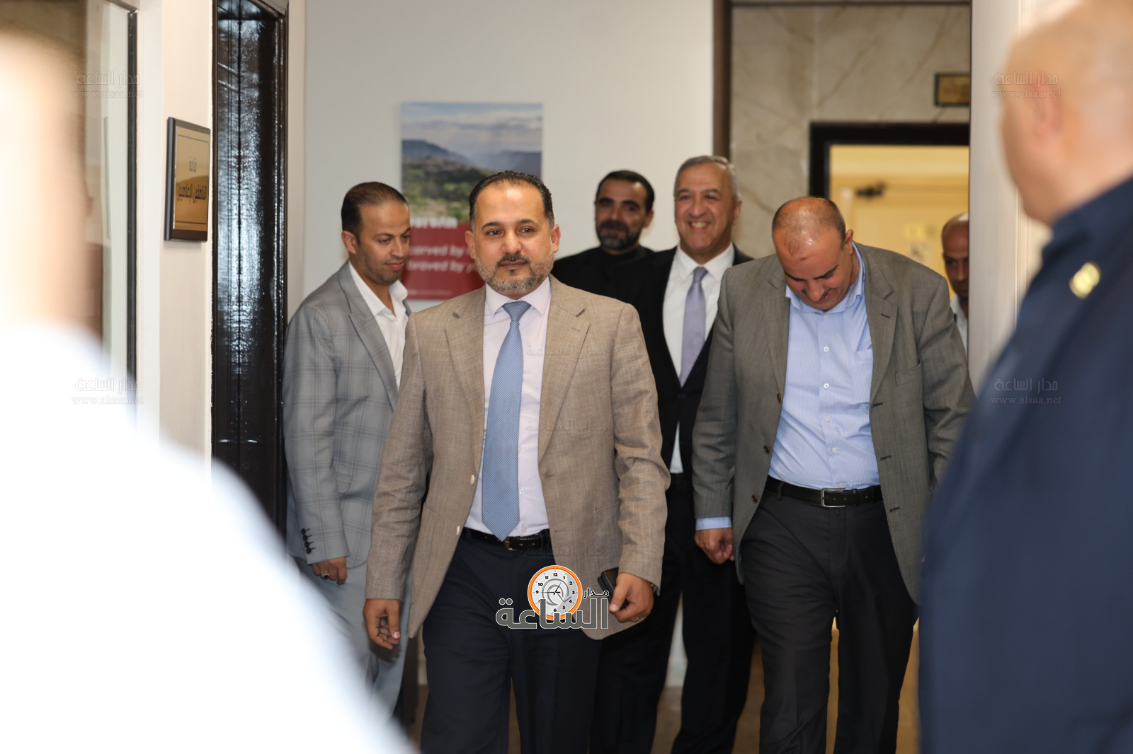 Madar Al-Saa Images 0.15755963897532088