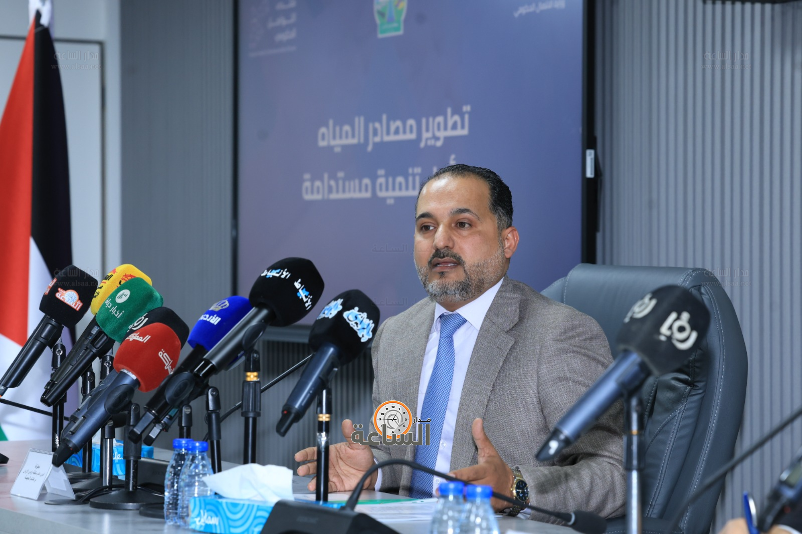 Madar Al-Saa Images 0.5905914772907169