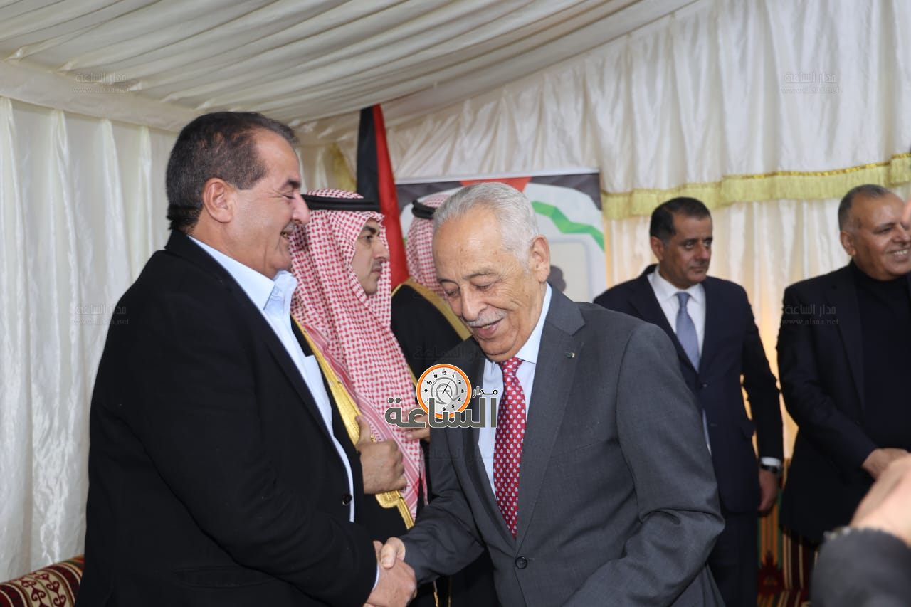 Madar Al-Saa Images 0.7157086843861188