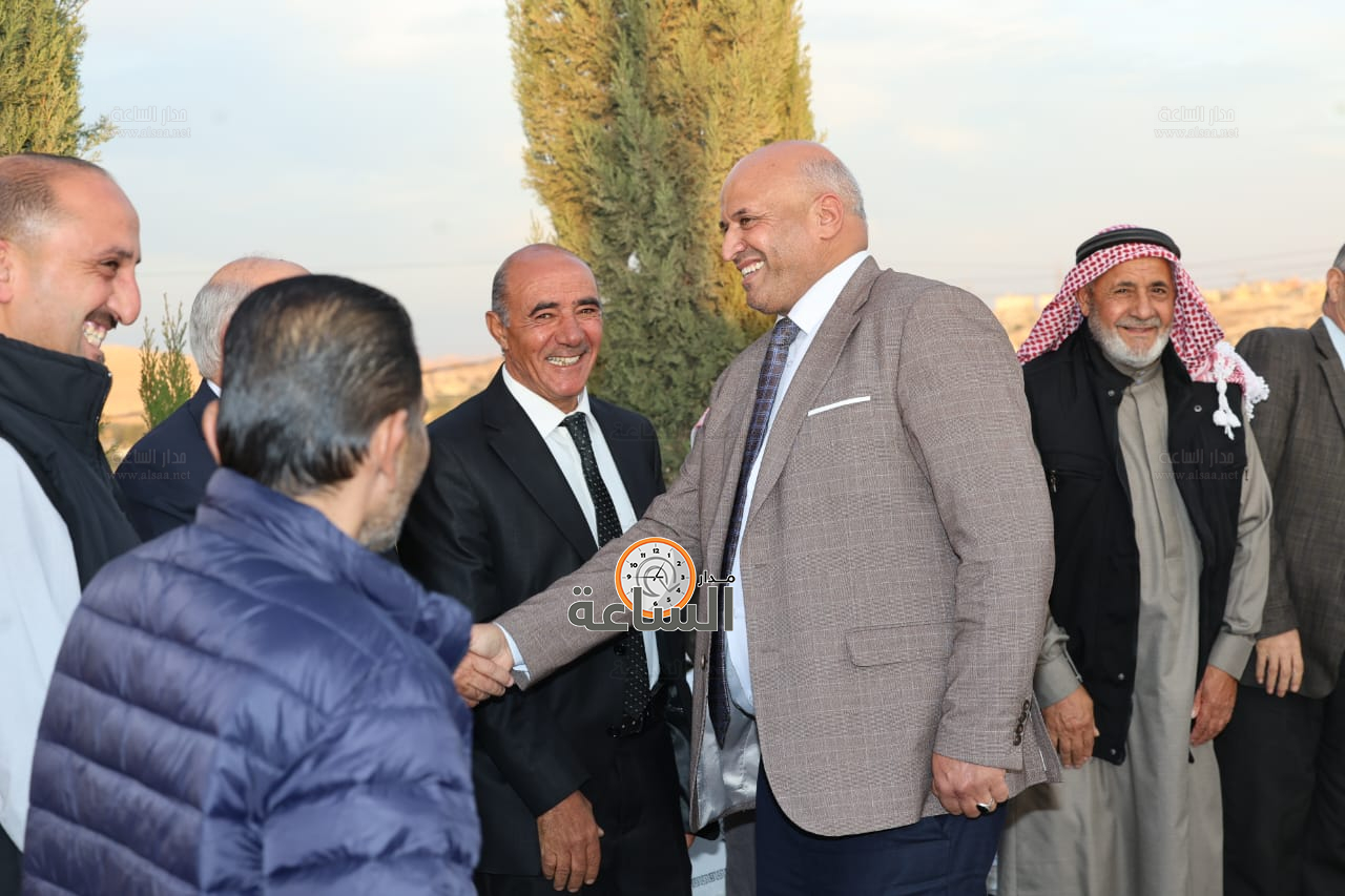 Madar Al-Saa Images 0.7870525210534016