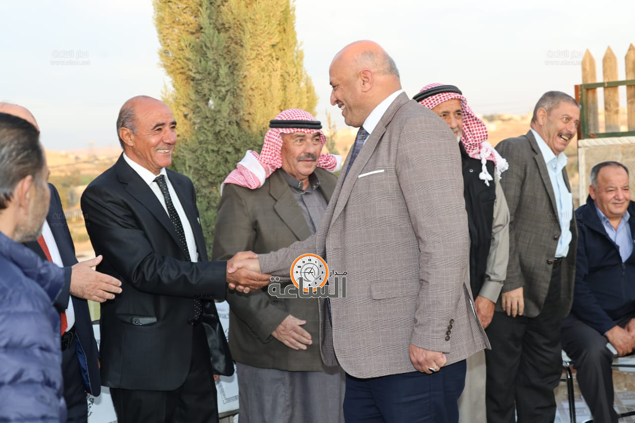 Madar Al-Saa Images 0.7101716696816474