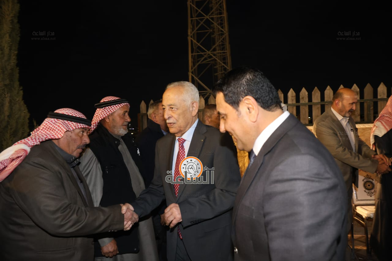 Madar Al-Saa Images 0.7282678344167931