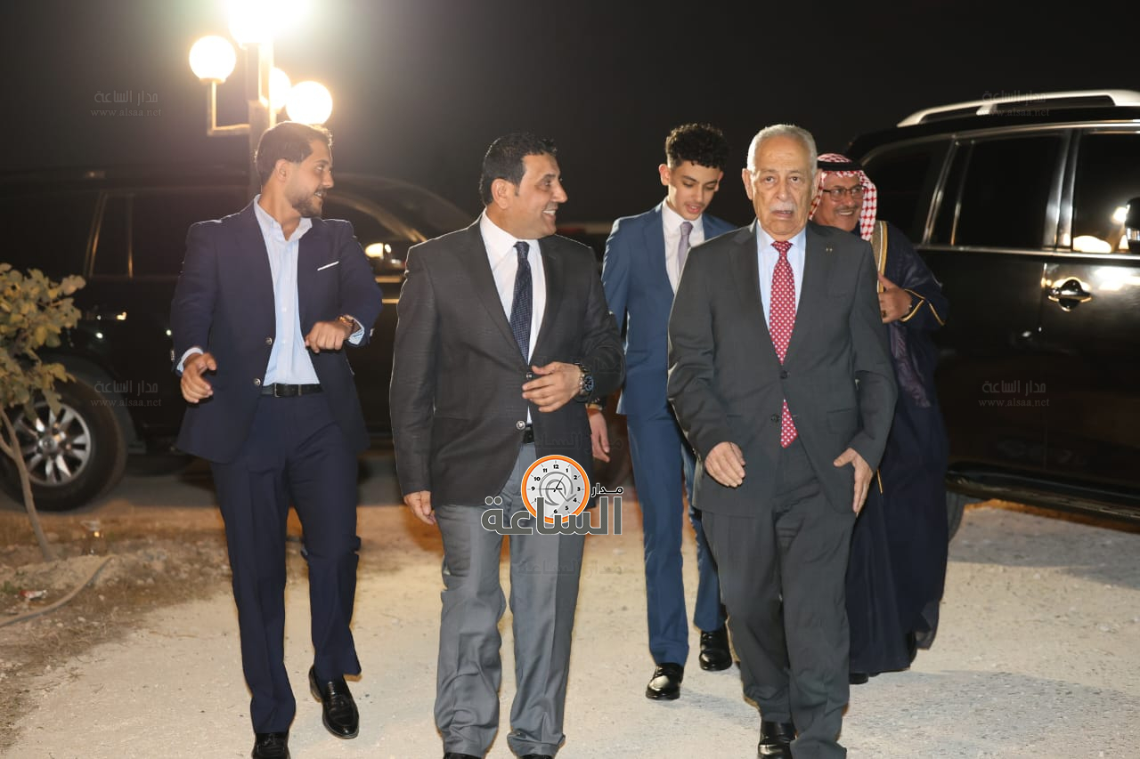 Madar Al-Saa Images 0.7933083317059487