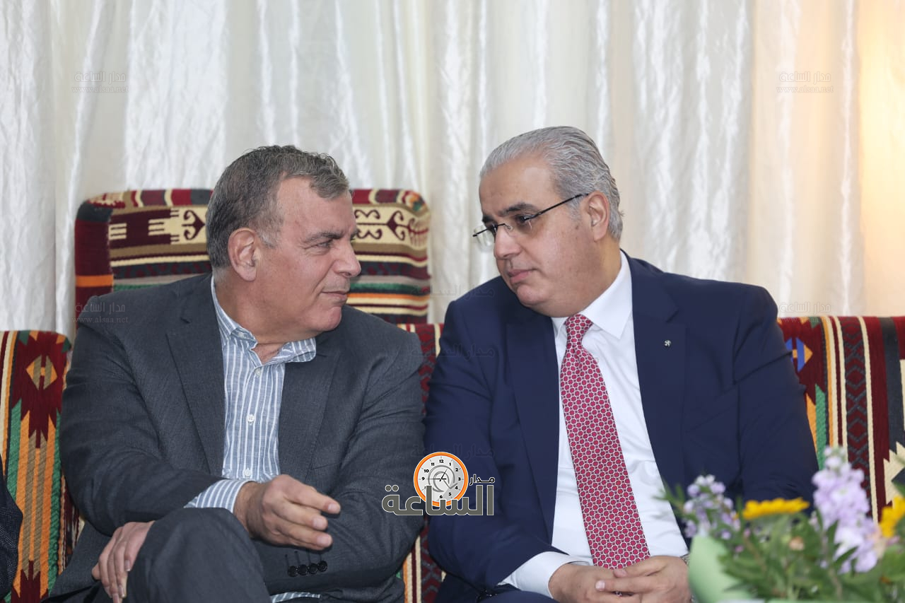 Madar Al-Saa Images 0.8707243687168671