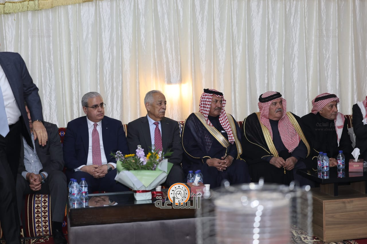 Madar Al-Saa Images 0.006497836337496787