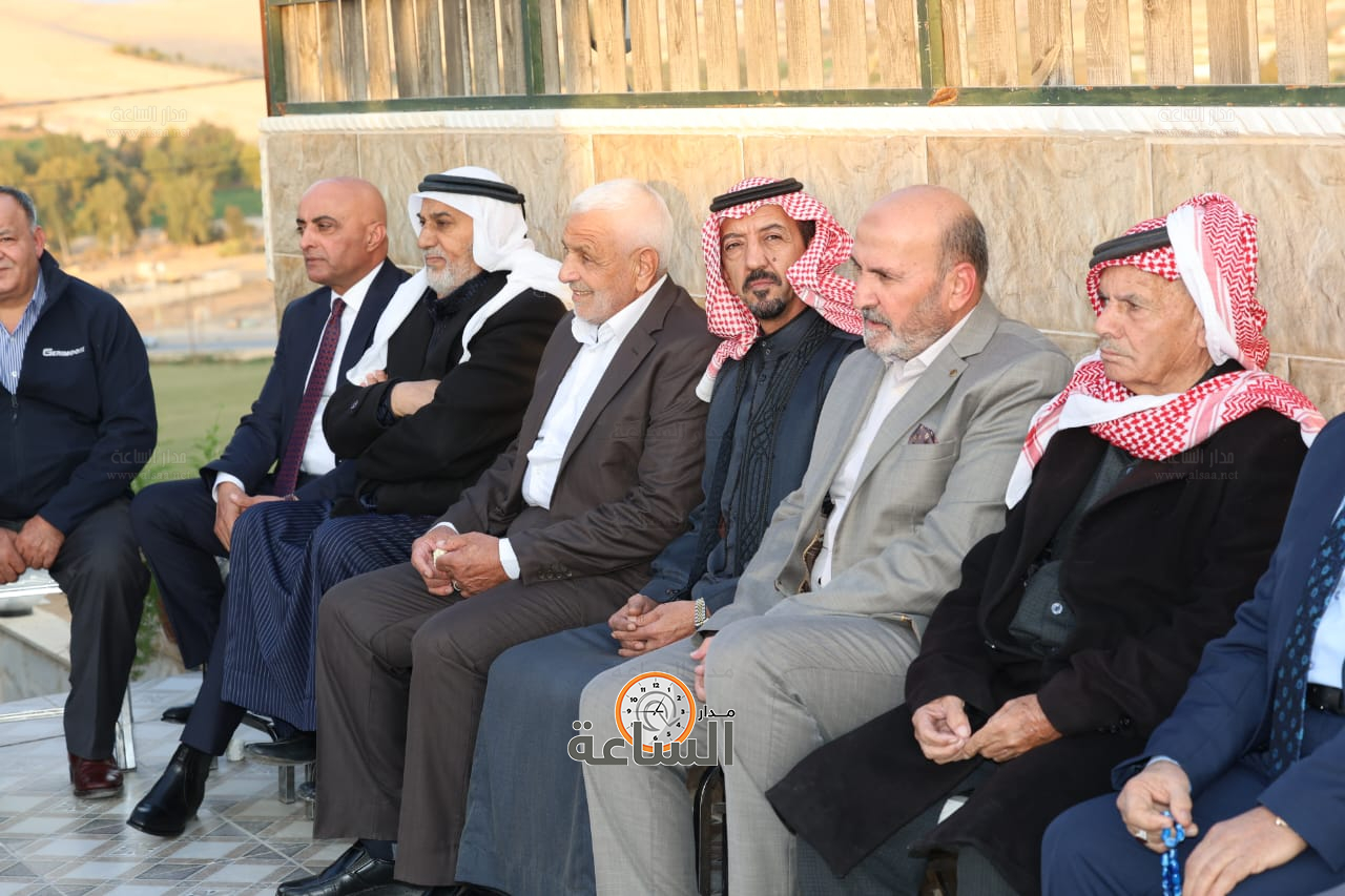 Madar Al-Saa Images 0.5573878995664422