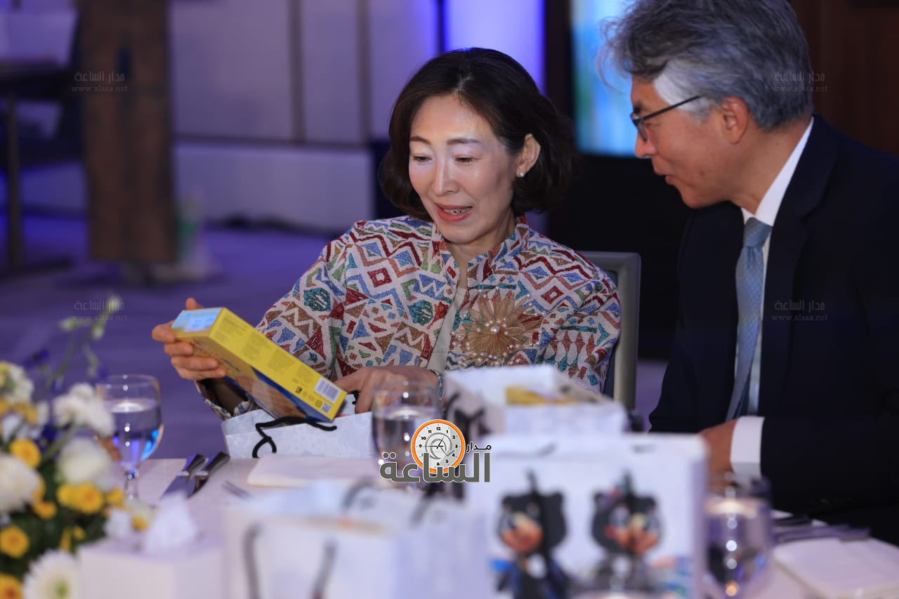 Madar Al-Saa Images 0.49128308169667323