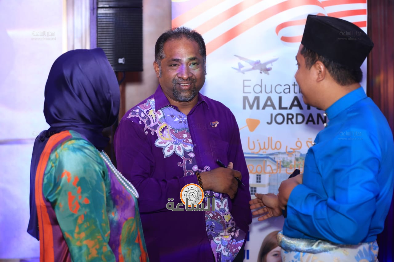 Madar Al-Saa Images 0.3615286812500784