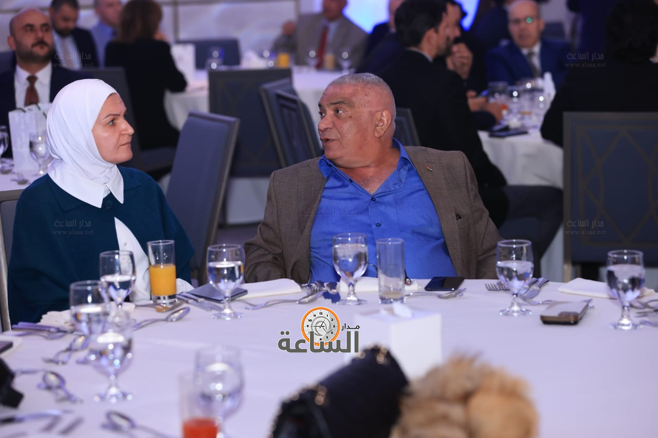 Madar Al-Saa Images 0.4467284730675124