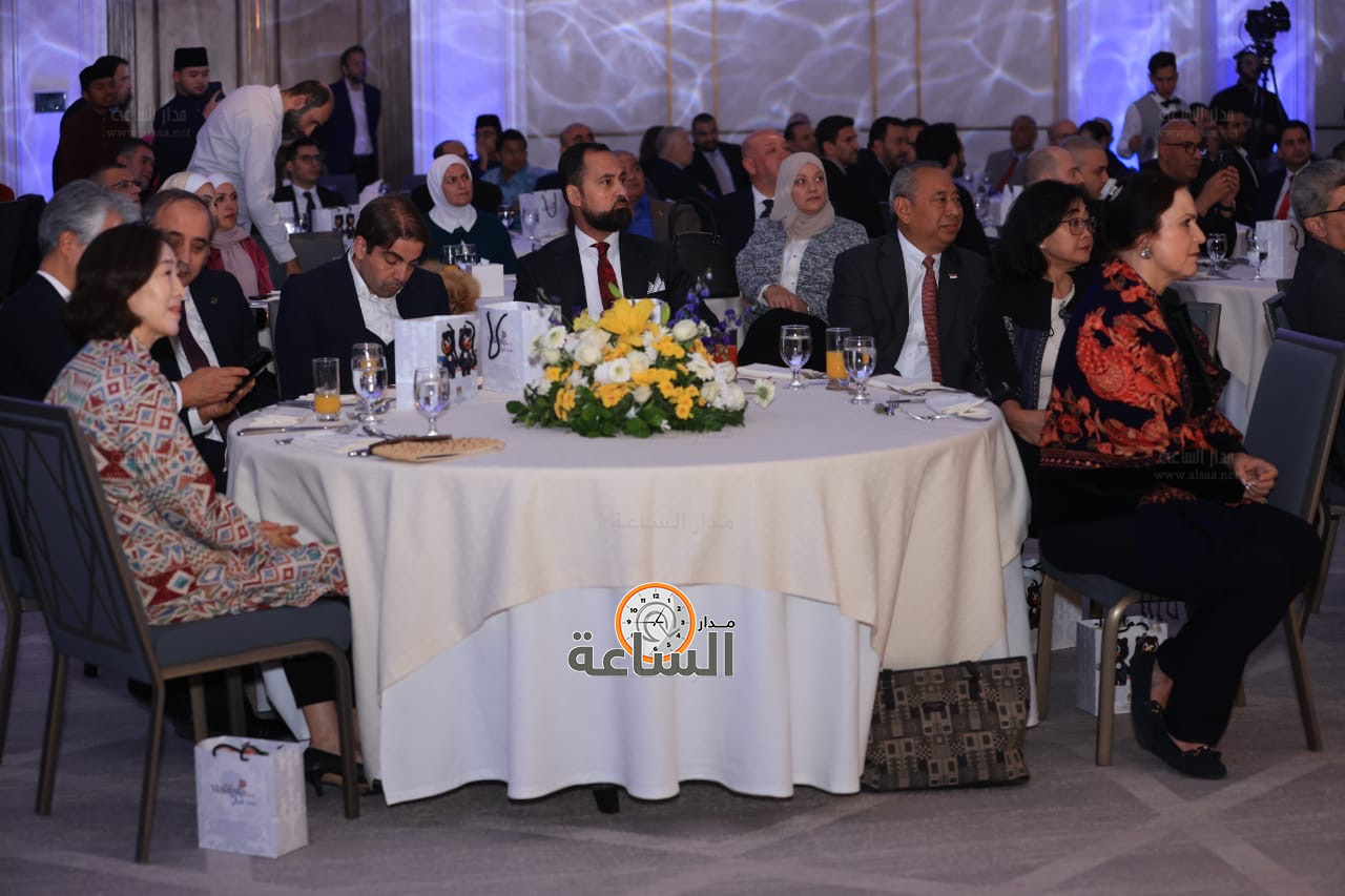 Madar Al-Saa Images 0.8778322958035565