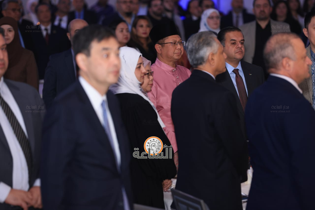 Madar Al-Saa Images 0.3558074394067031