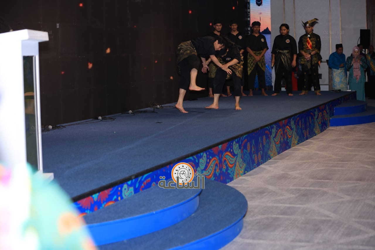 Madar Al-Saa Images 0.3606416302040014