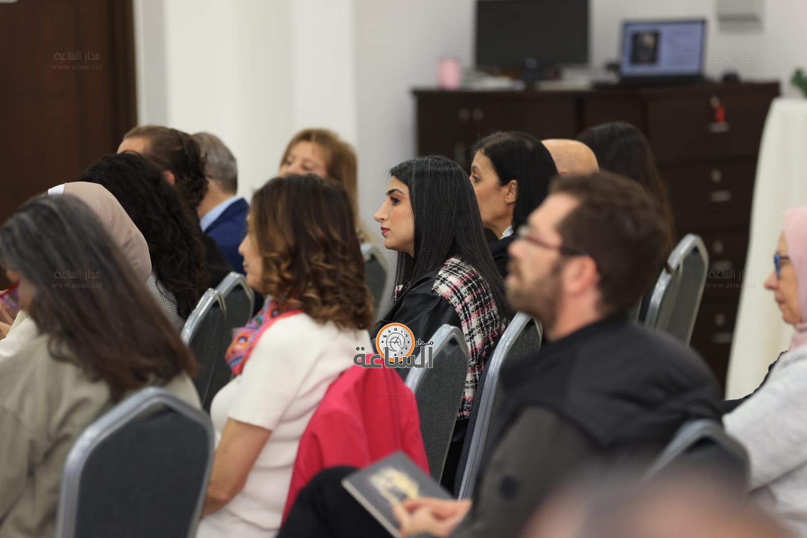 Madar Al-Saa Images 0.1593486472588489