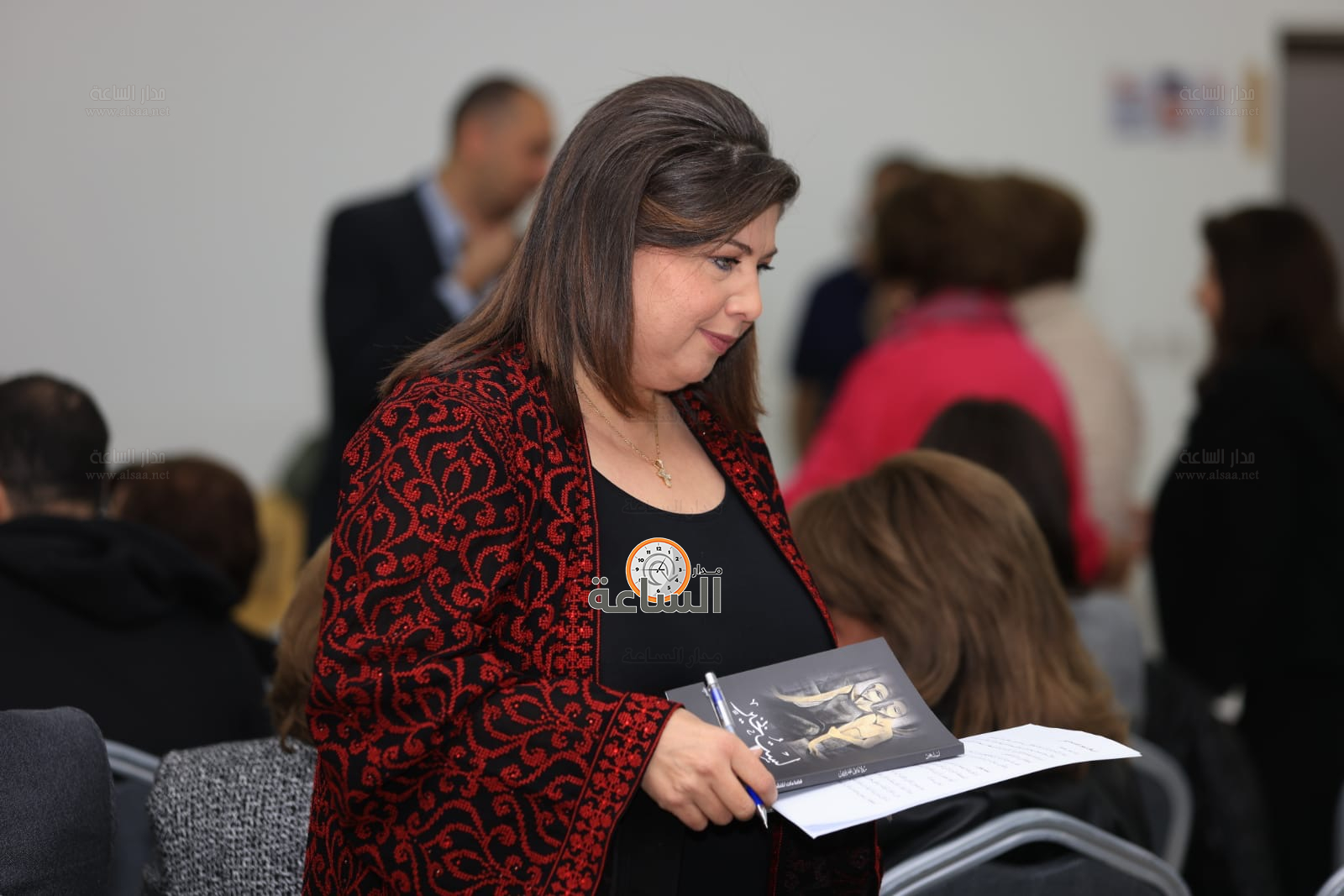 Madar Al-Saa Images 0.6002544998042127