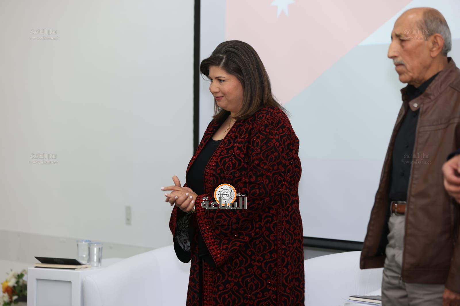 Madar Al-Saa Images 0.9000725137496192