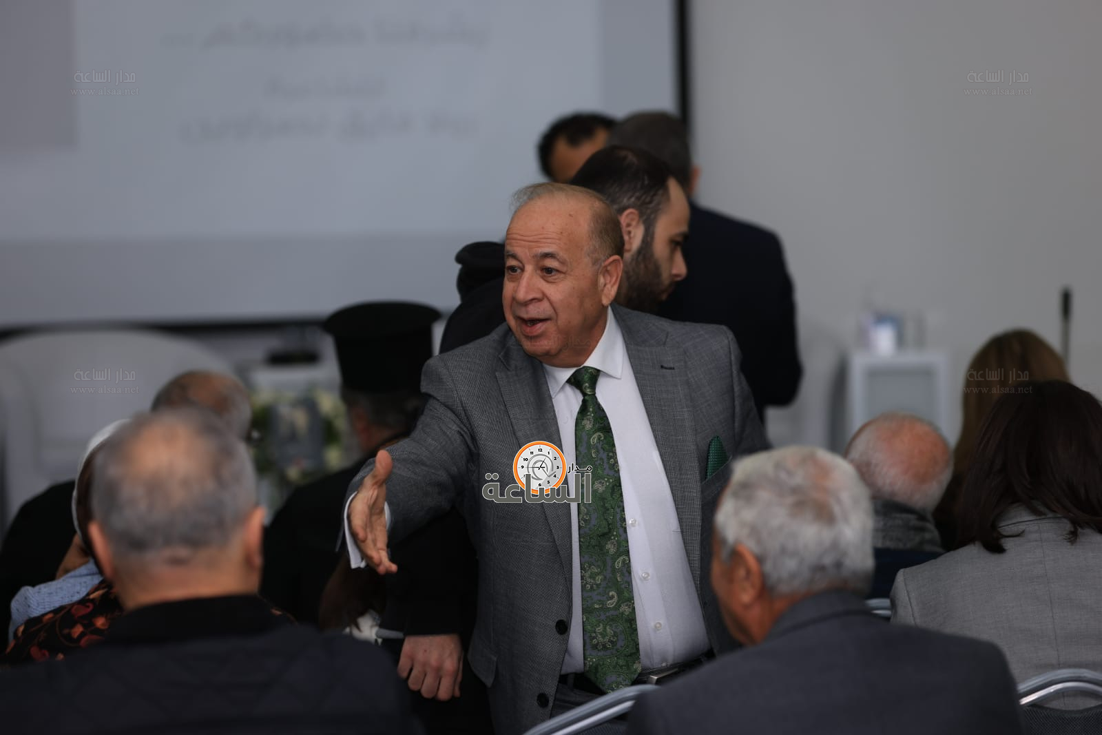 Madar Al-Saa Images 0.909232318504168