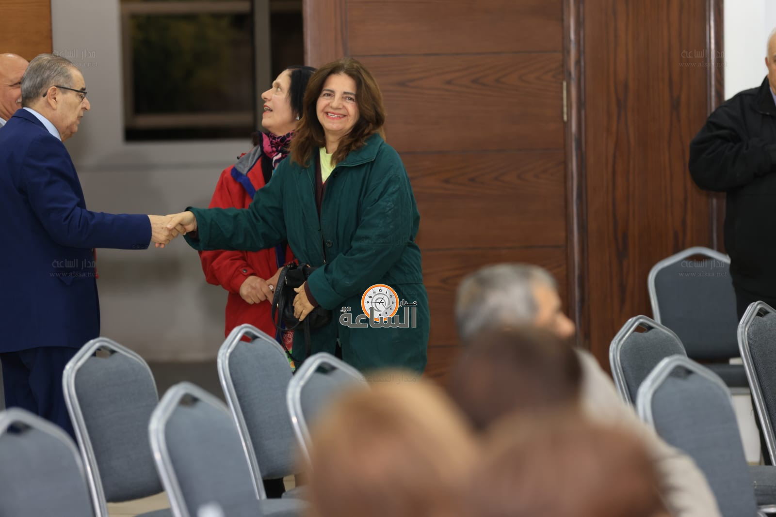 Madar Al-Saa Images 0.595045544566983