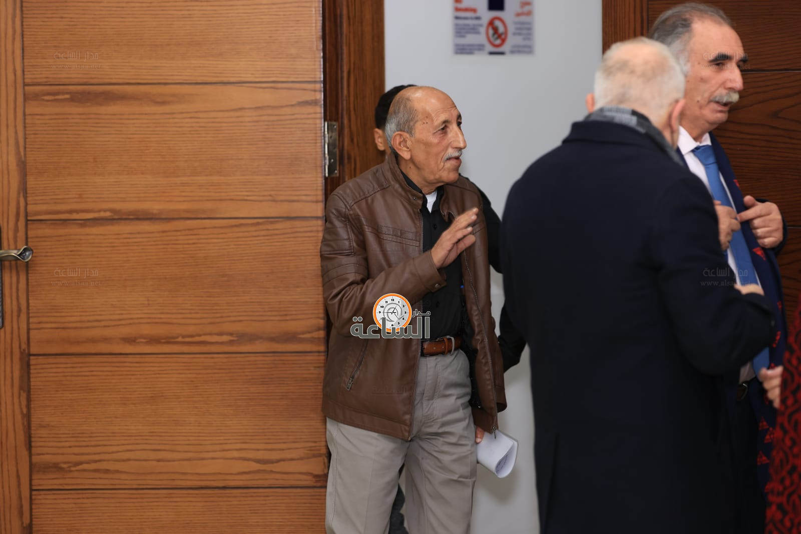 Madar Al-Saa Images 0.37043033773506473