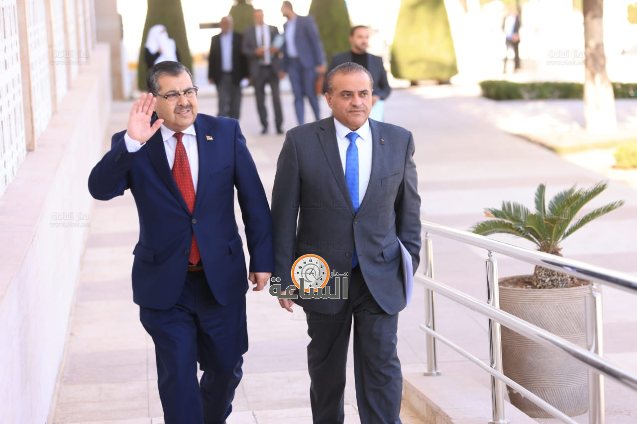 Madar Al-Saa Images 0.42755435039658707