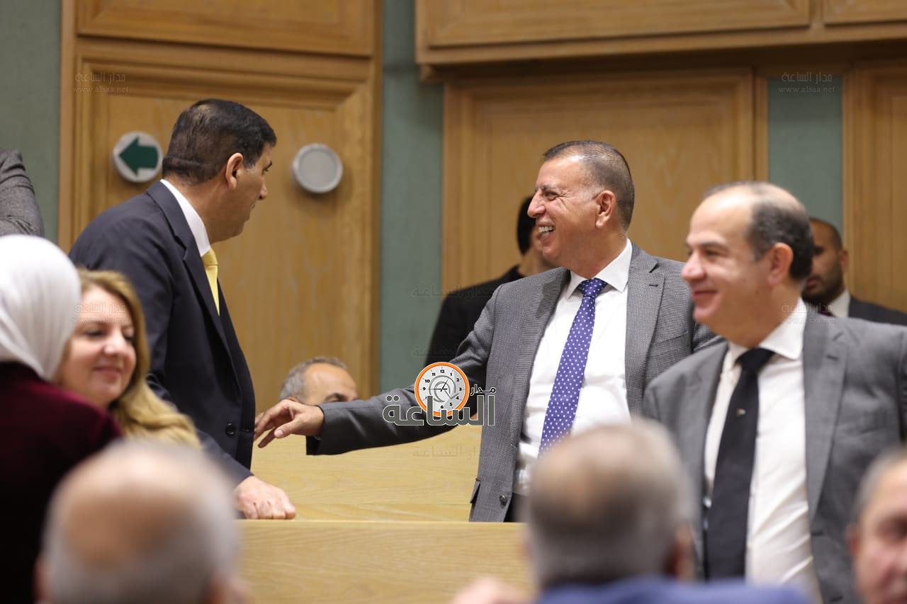 Madar Al-Saa Images 0.4319081251827698