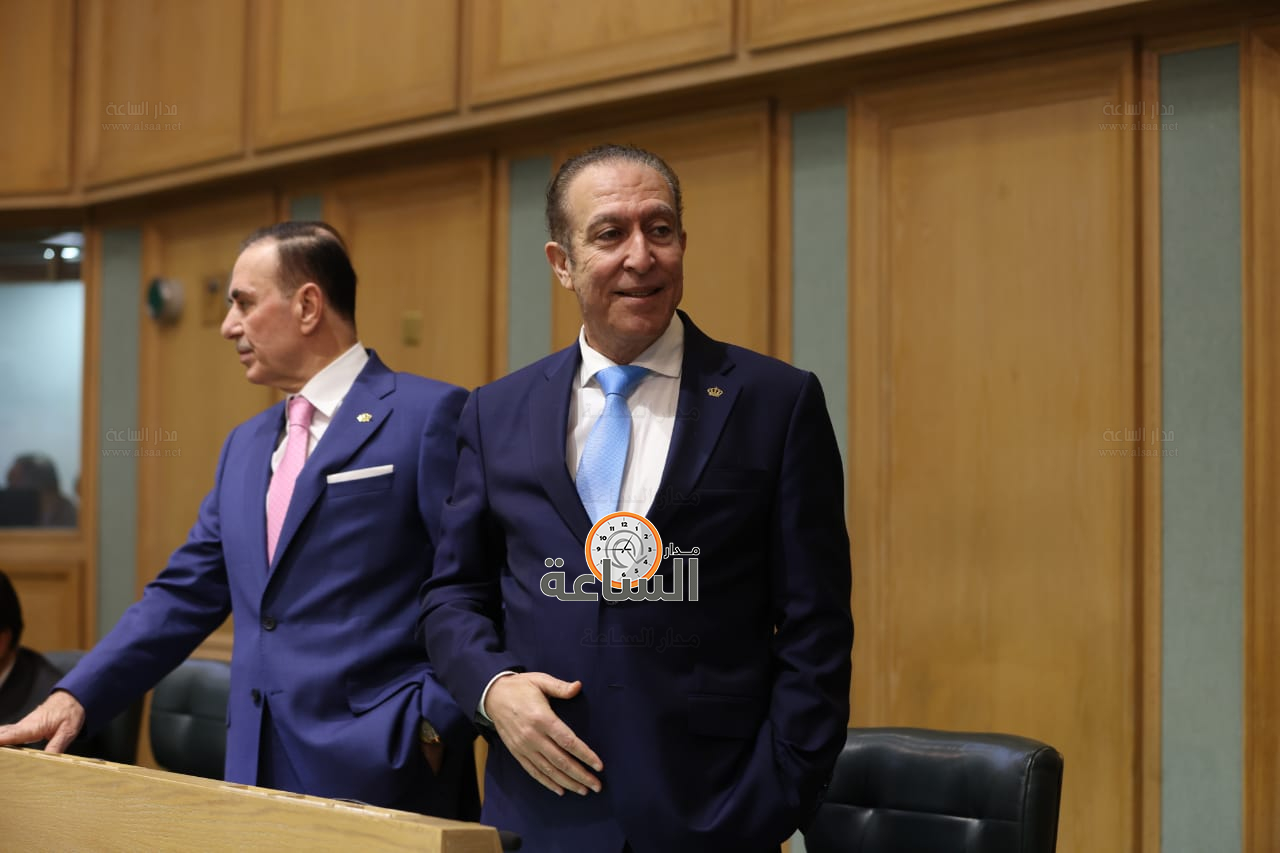 Madar Al-Saa Images 0.422407740560211