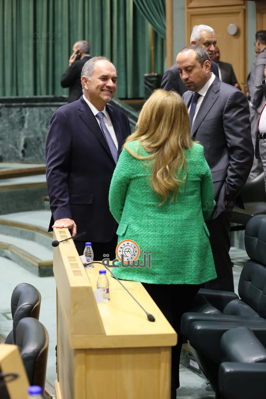 Madar Al-Saa Images 0.41029745039298726