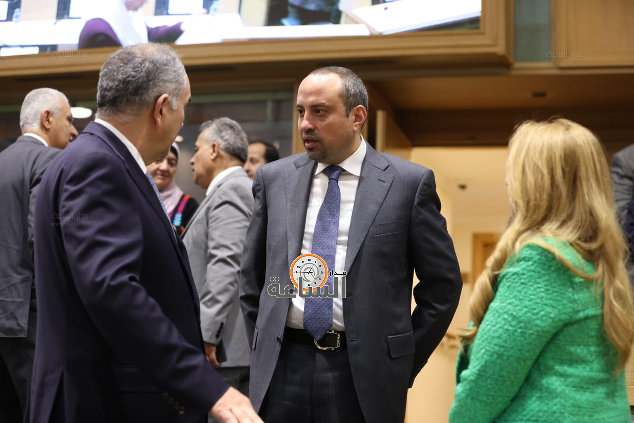 Madar Al-Saa Images 0.4104002957037397