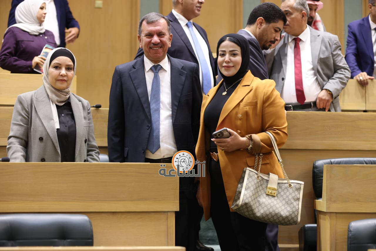 Madar Al-Saa Images 0.5725042337693939