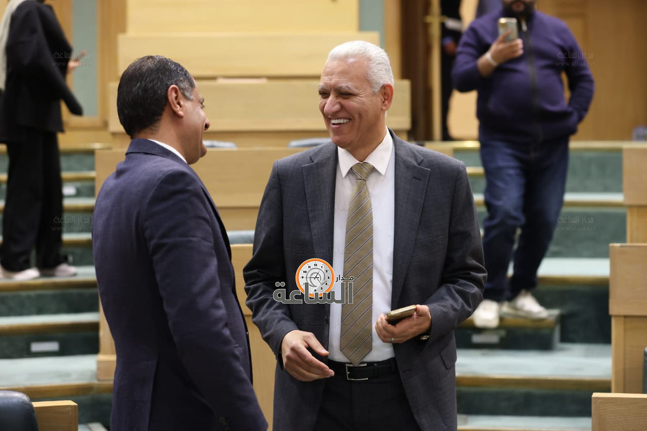 Madar Al-Saa Images 0.9568671678555078