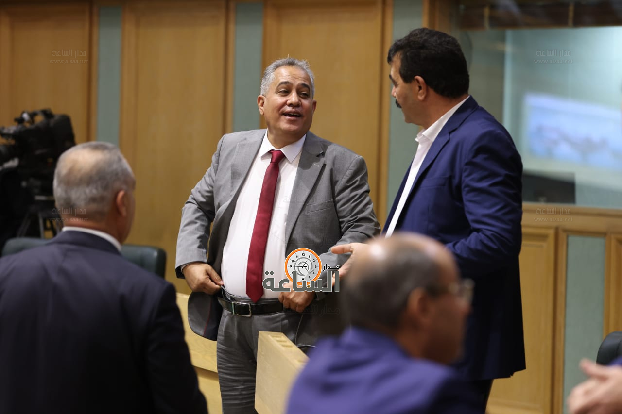 Madar Al-Saa Images 0.08846598771648528