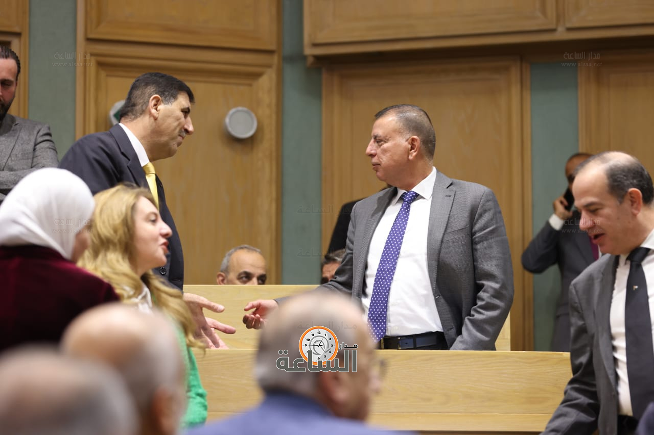 Madar Al-Saa Images 0.4267349095674702