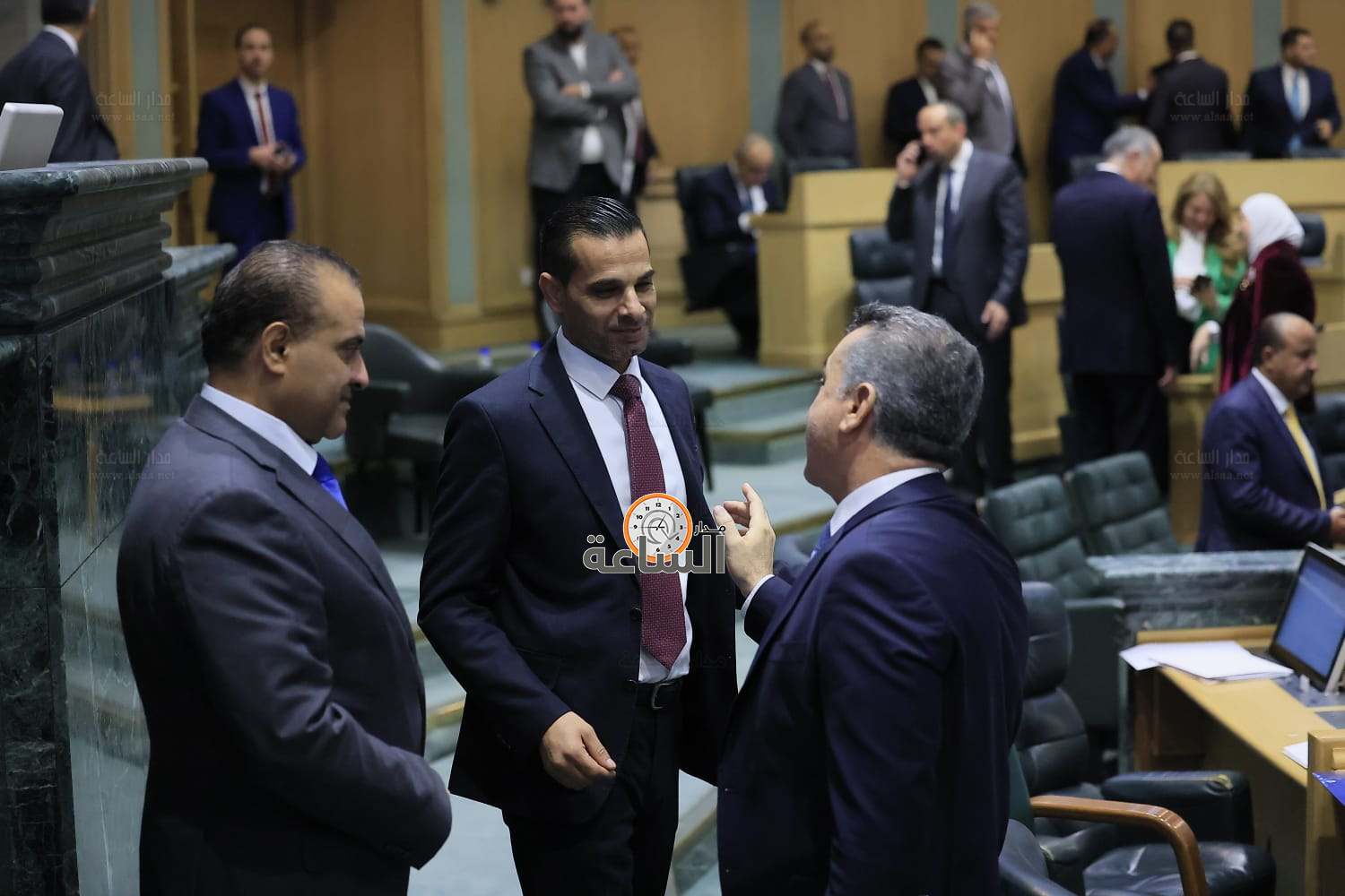 Madar Al-Saa Images 0.9927796138238845