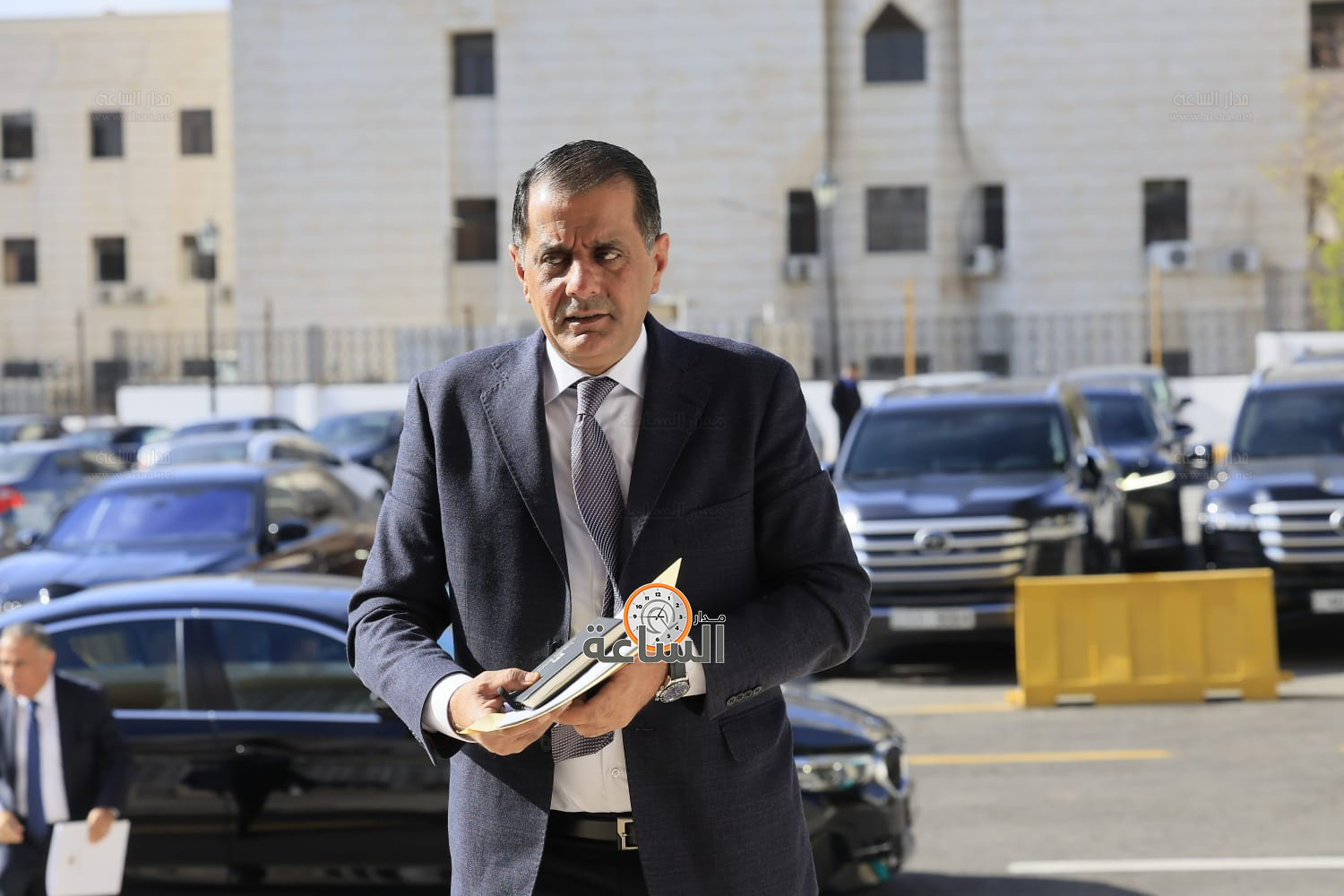 Madar Al-Saa Images 0.8351386592160852