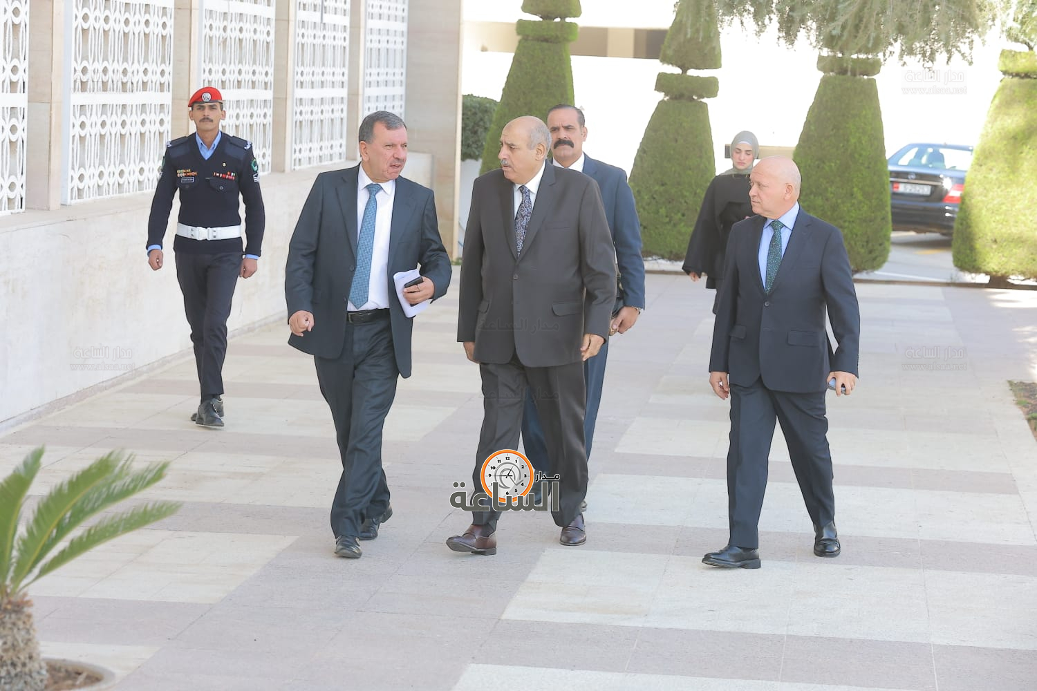 Madar Al-Saa Images 0.293569561907561