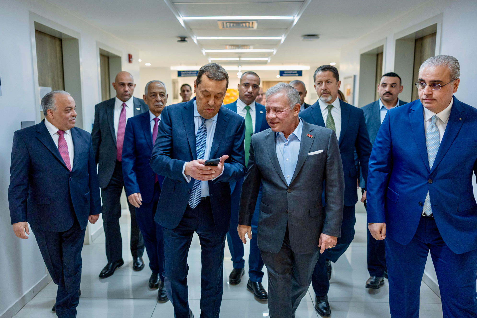 Madar Al-Saa Images 0.47555797715598624