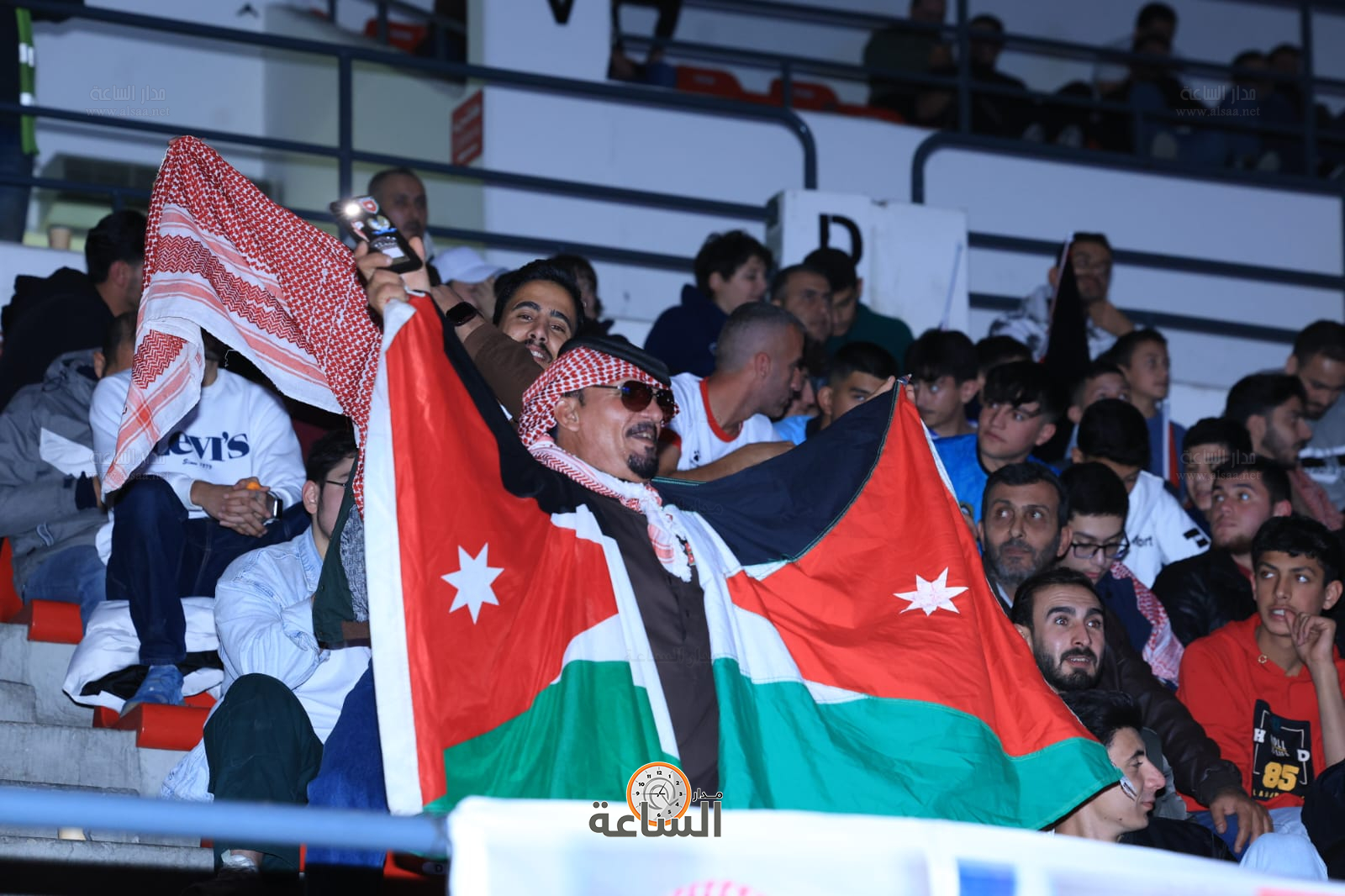 Madar Al-Saa Images 0.1298546366965001