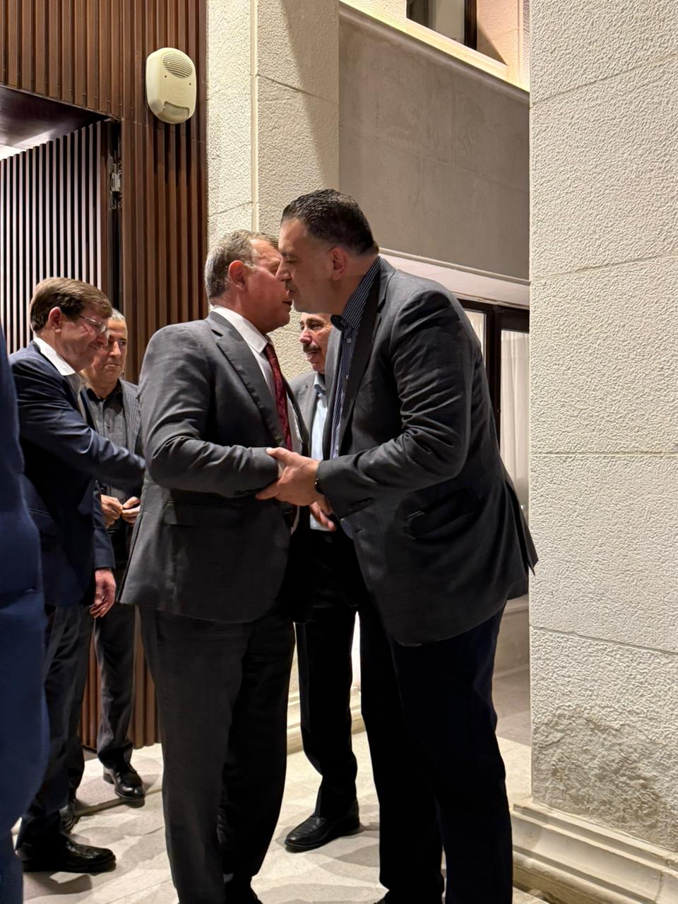 Madar Al-Saa Images 0.5046068762230111