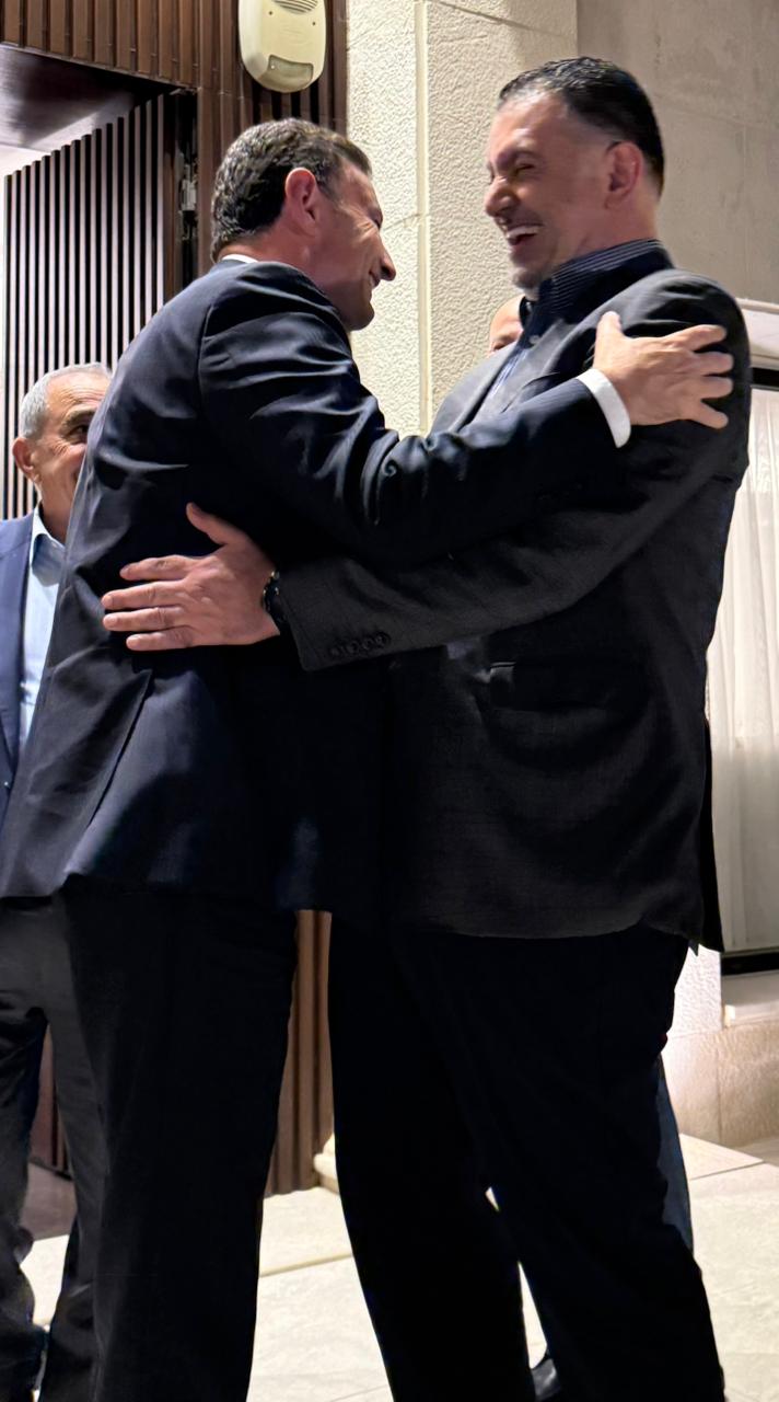 Madar Al-Saa Images 0.6288338858430488