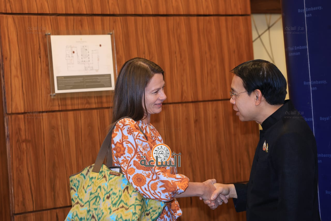 Madar Al-Saa Images 0.3995789789270042