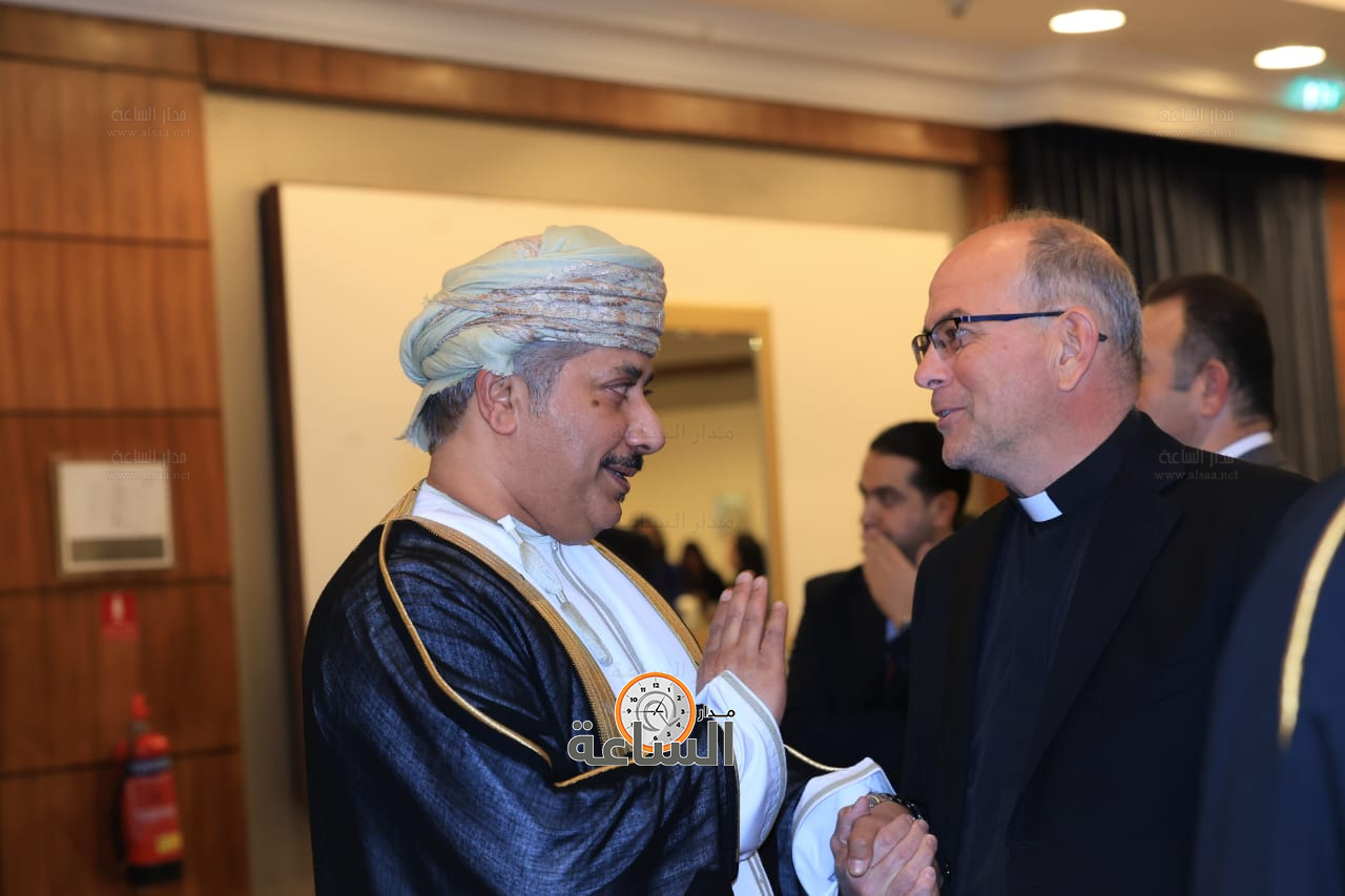 Madar Al-Saa Images 0.23883829822441927