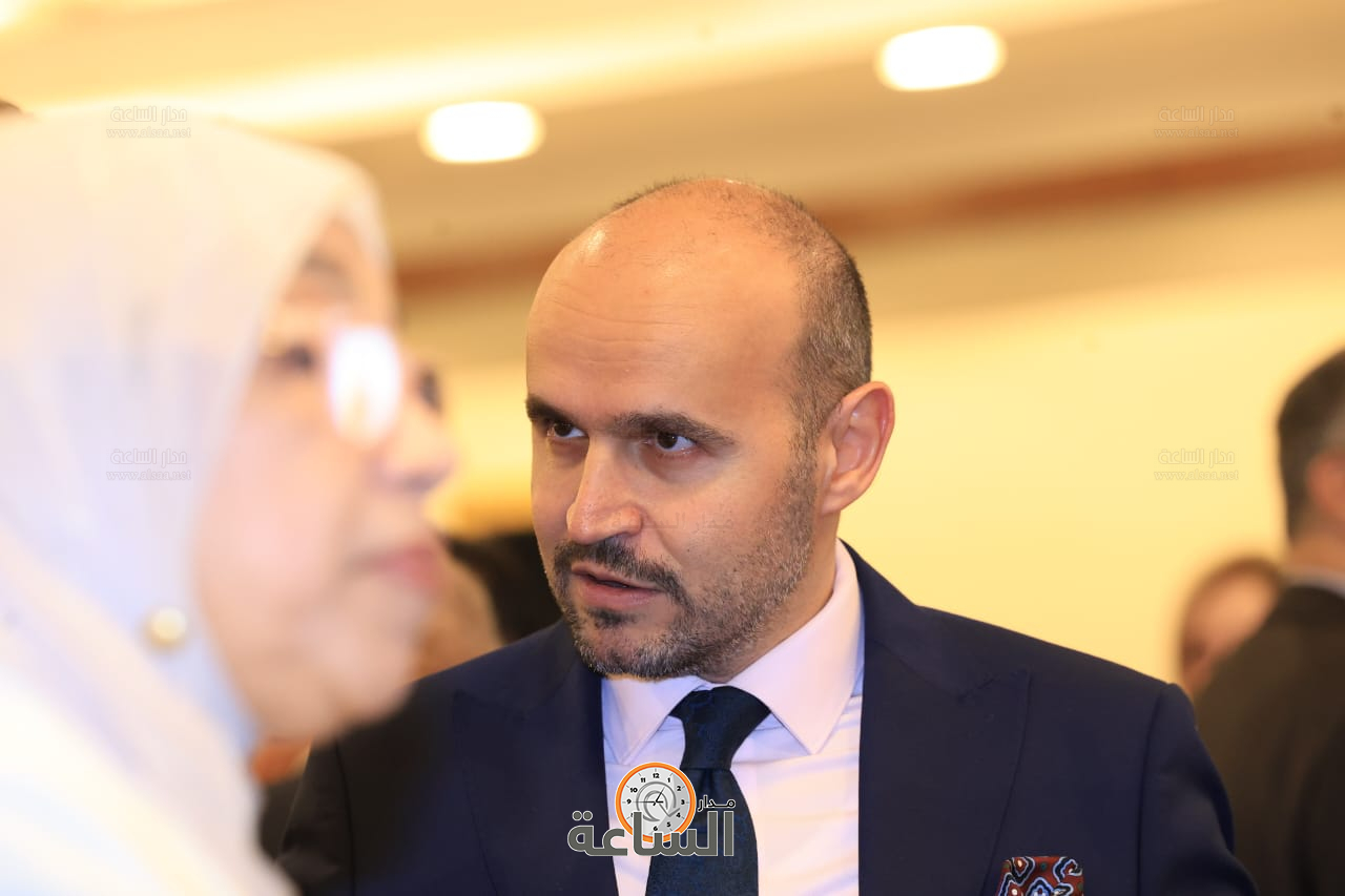 Madar Al-Saa Images 0.8625911402883516