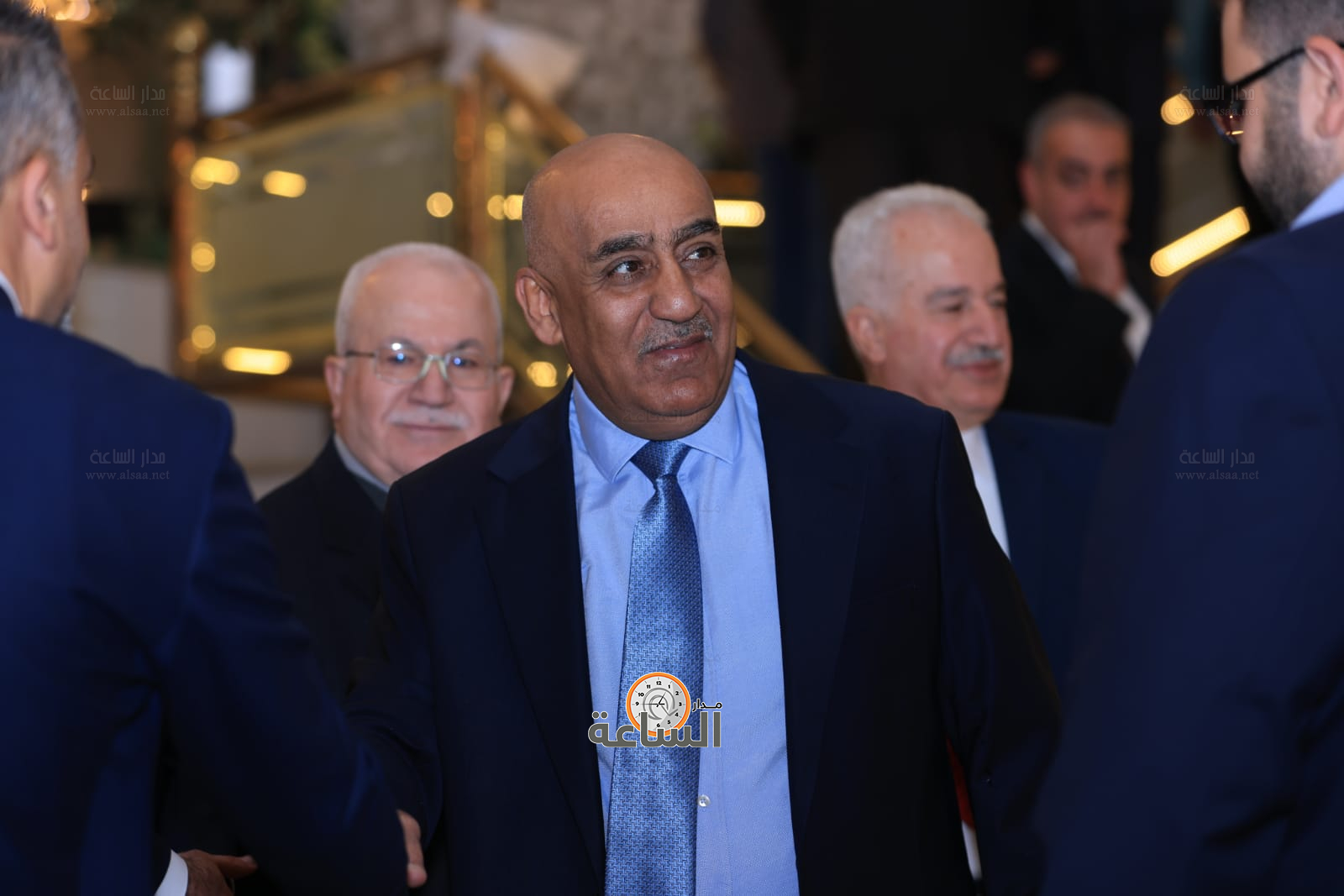 Madar Al-Saa Images 0.687996554116645