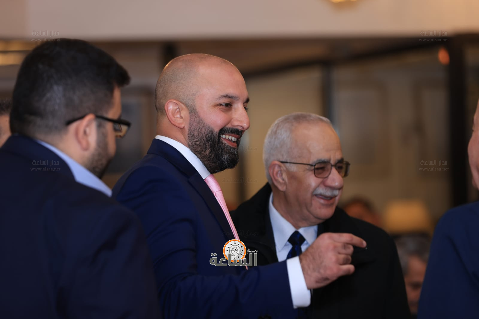 Madar Al-Saa Images 0.40111963668242945