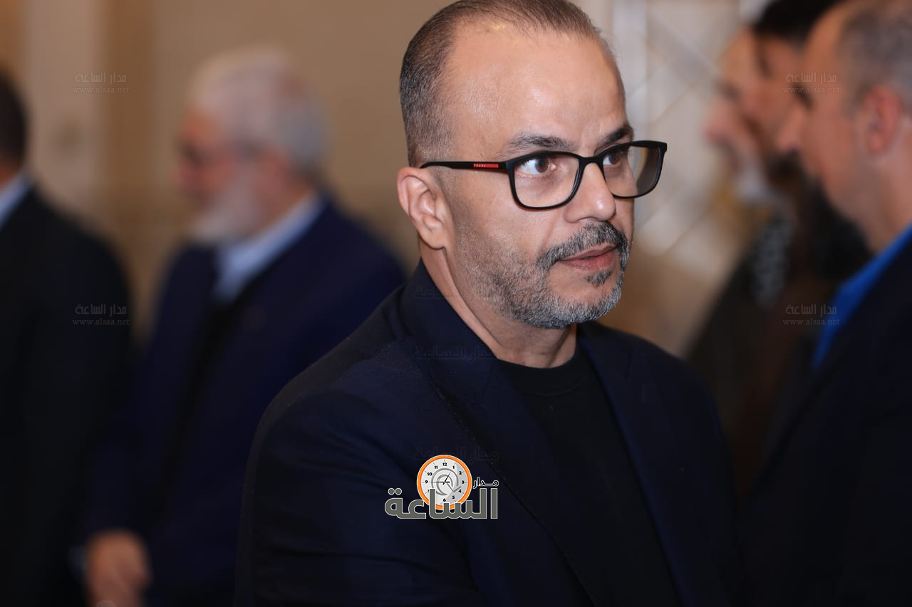 Madar Al-Saa Images 0.4405305859035572