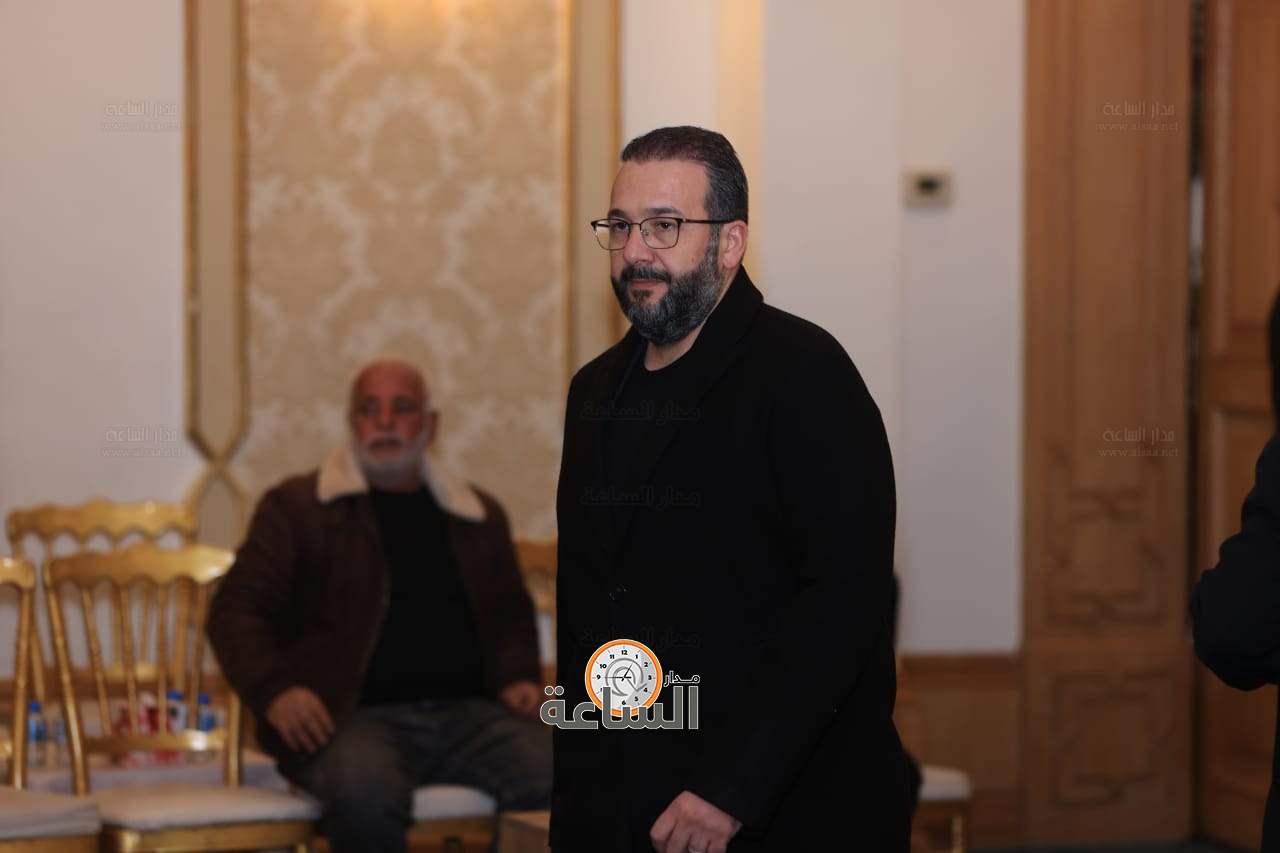 Madar Al-Saa Images 0.5605613852738623