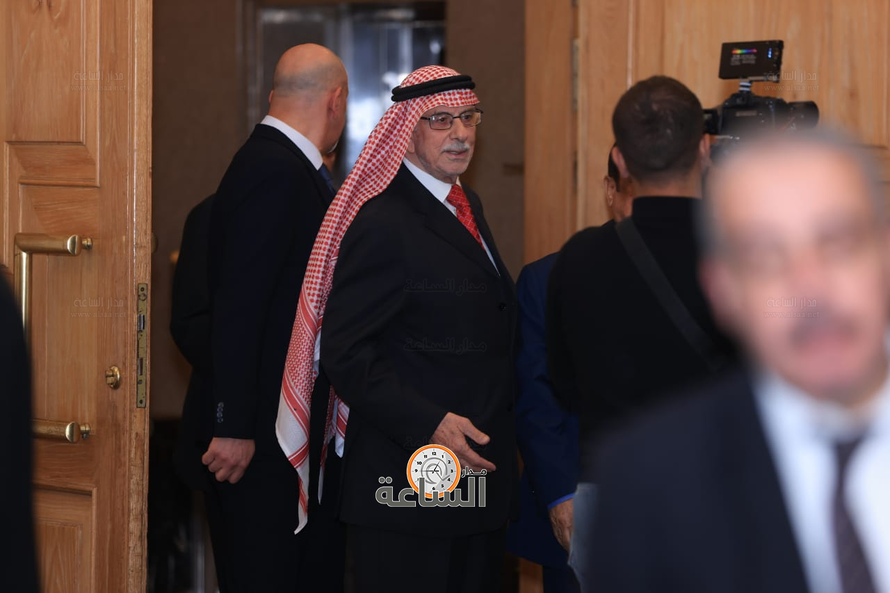 Madar Al-Saa Images 0.37213204149418866