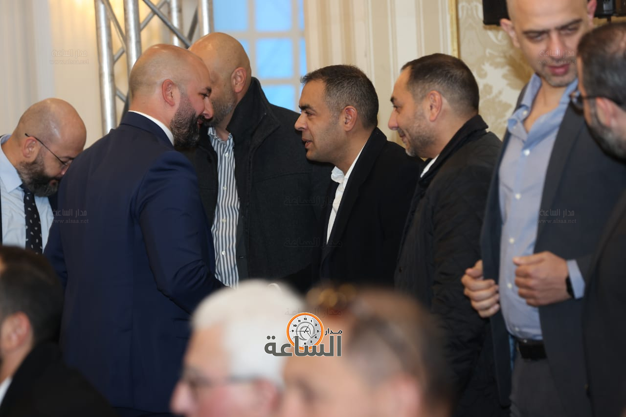 Madar Al-Saa Images 0.44570702457421996